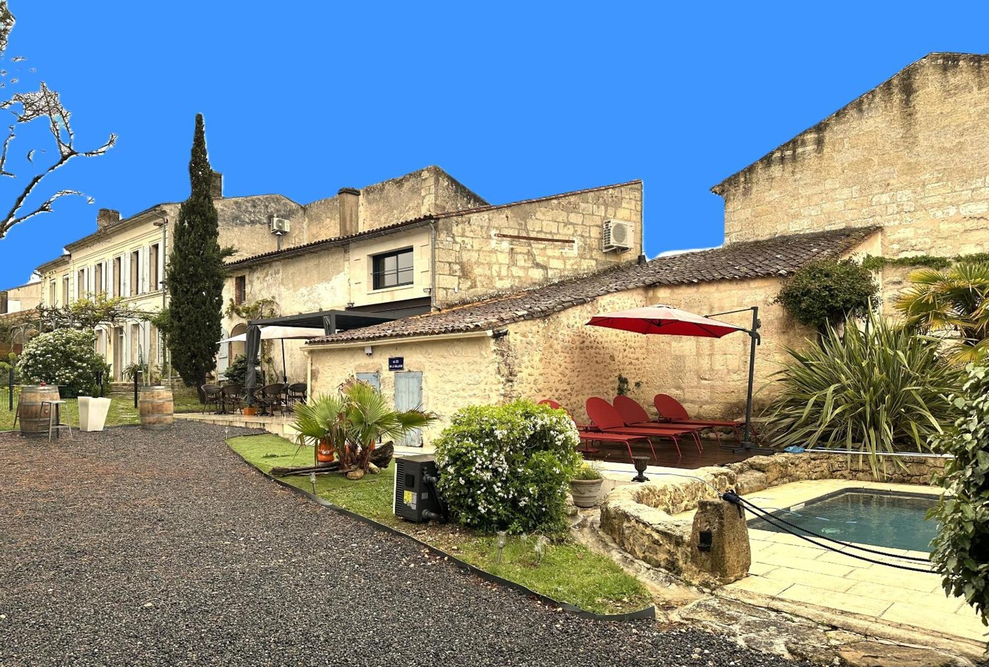 Maison Jeroboam 圣埃斯泰夫 外观 照片